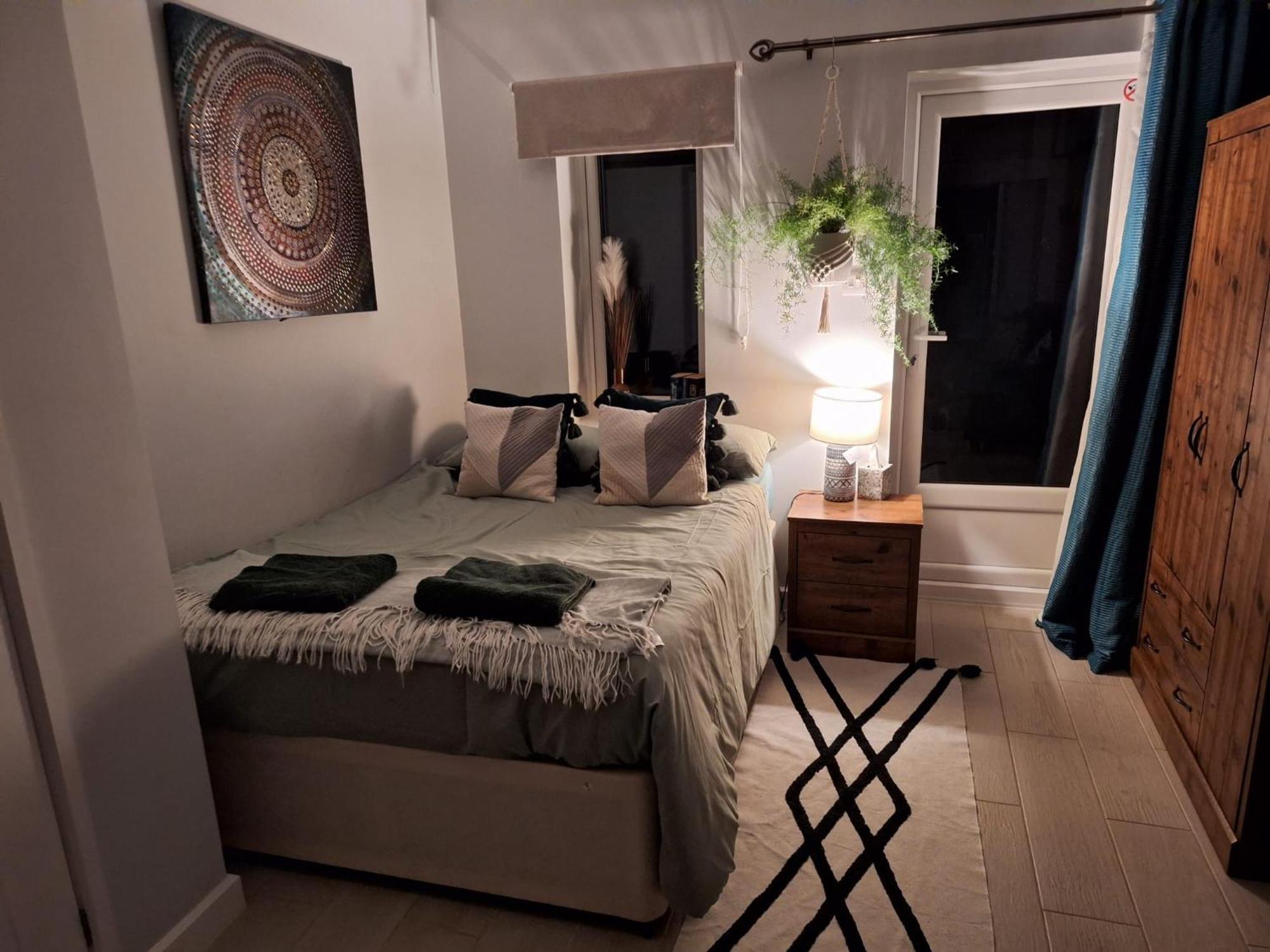 New, Stylish Studio Flat With Private Patio And Free On-Street Parking Check Out At 11Am Μπόρνμουθ Εξωτερικό φωτογραφία